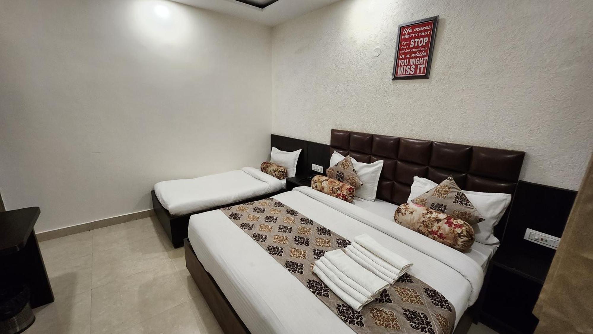 Hotel Krishna'S Near Golden Temple Amritsar Eksteriør bilde
